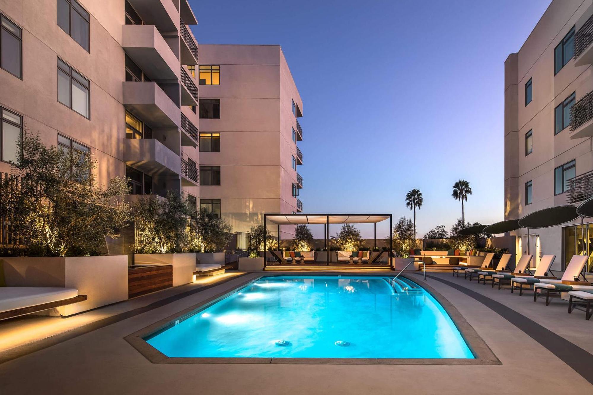 Appartement Hollywood Panoramic Views, Pool, Gym & Free Parking! à Los Angeles Extérieur photo